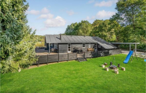 4 Bedroom Awesome Home In Ebeltoft